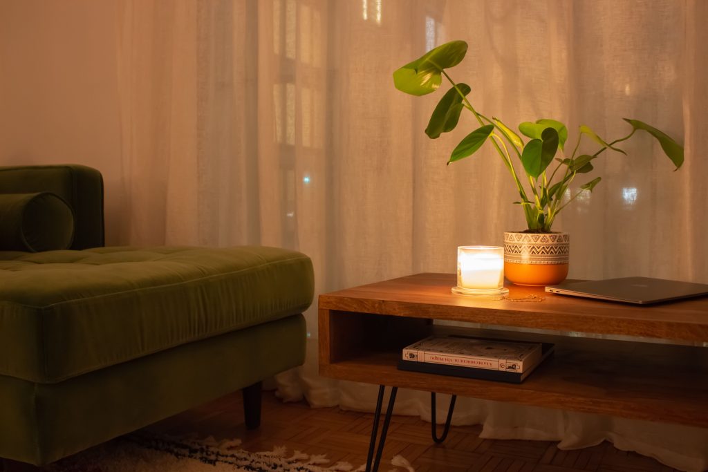 How to Create a Cozy Living Room on Any Budget